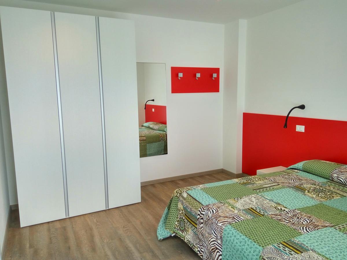 Residenza Edda Apartment Lignano Sabbiadoro Bagian luar foto