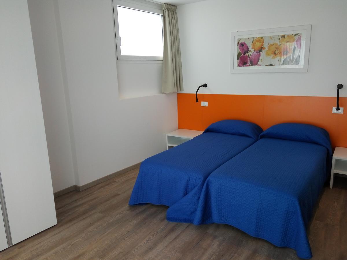 Residenza Edda Apartment Lignano Sabbiadoro Bagian luar foto